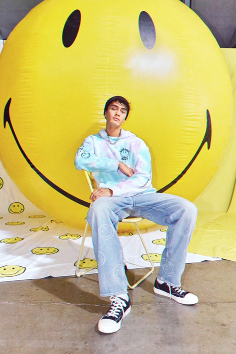Smiley x H&M Collection Release Info fashion hoodie tees joggers denim beanie necklace white beige yellow purple turquoise 