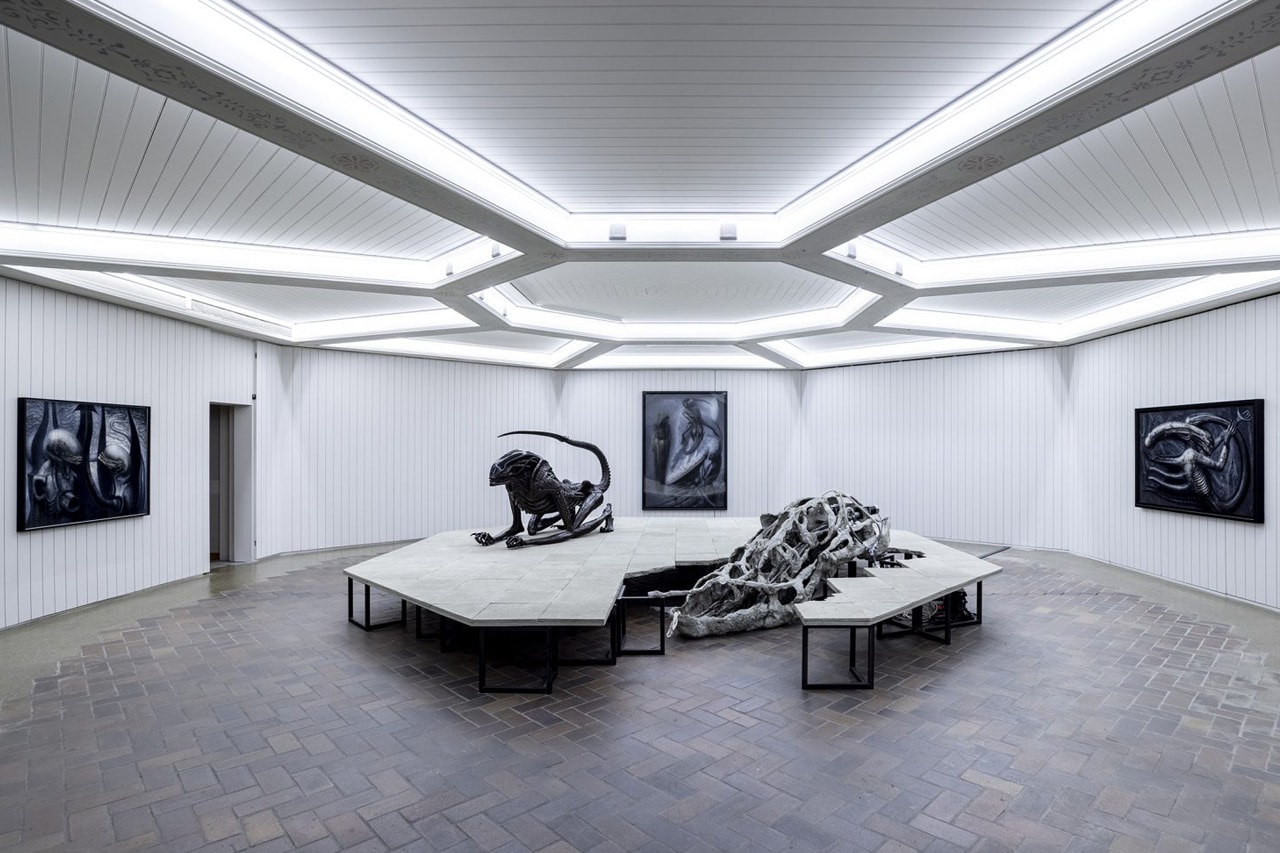 "H.R. Giger & Mire Lee" Schinkel Pavillon Berlin