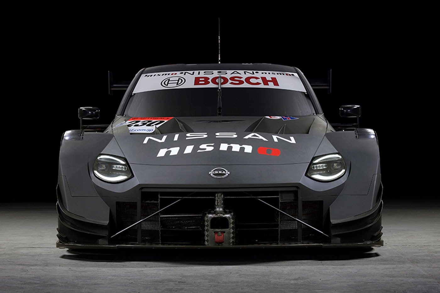 nissan nismo z gt 500 race car reveal super gt series 2022 japan fuji international speedway gtr fast black sportscar widebody