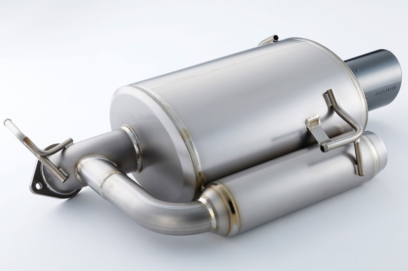 Nissan Debuts Titanium Exhaust Systems for Three Older Skyline GT-R Models