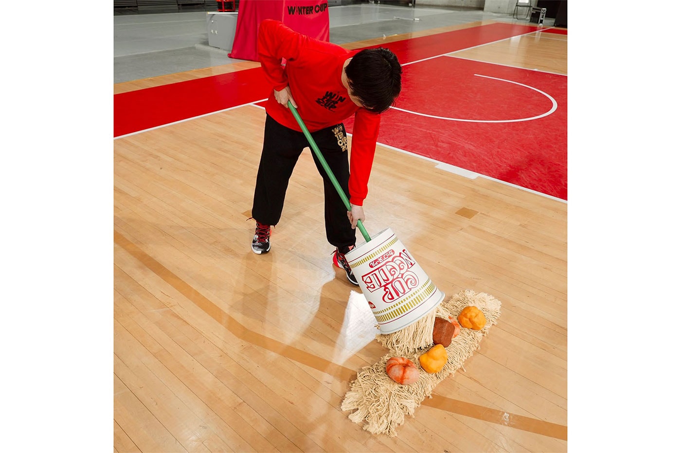 Nissin Cup Noodle Mop Appears in Japan Basketball Association Tournament Arena