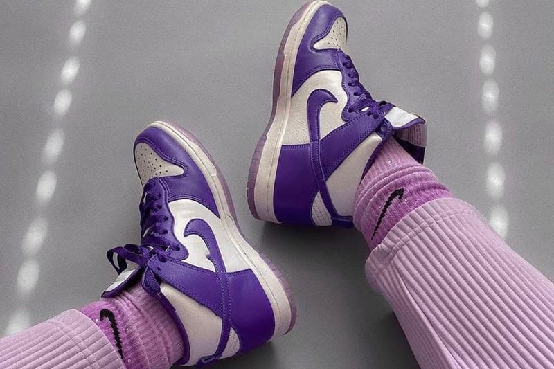 "Very Peri" Is Pantone's Color of the Year 2022