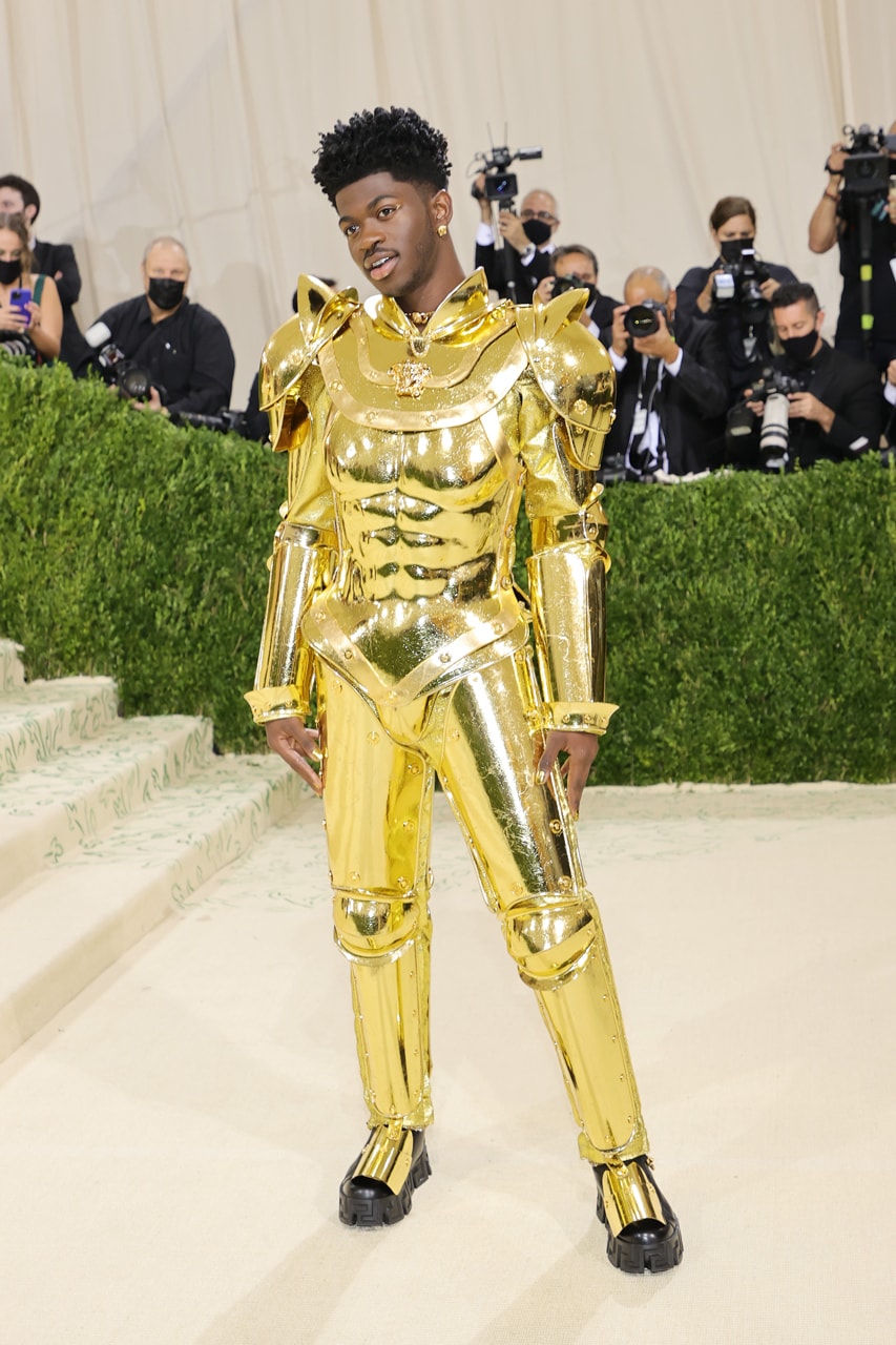 Pantone 2021 Color of the Year: Celebrity List Ultimate Gray Illuminating Yellow