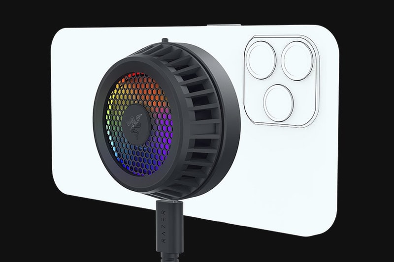 razer rgb iphone mobile gaming cooling fan chroma magsafe magnetic wireless charging charger 