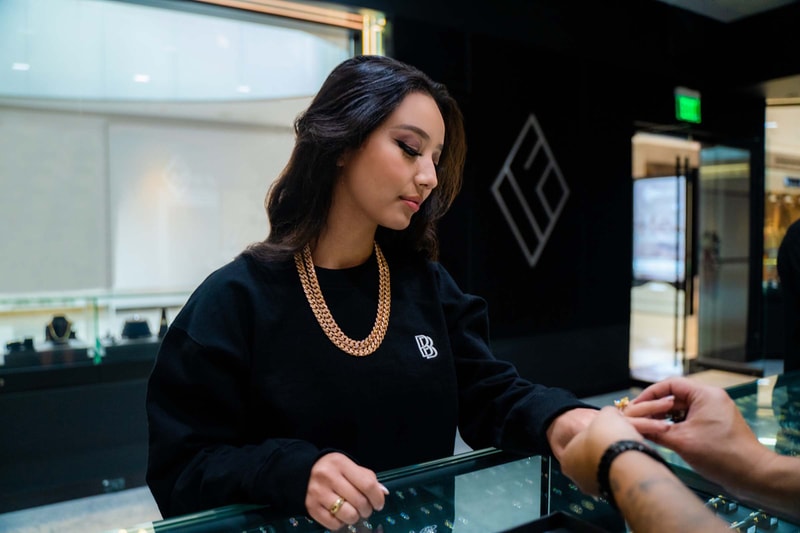 BB logo los angeles crewneck t-shirt collection collab jewel ice gold 