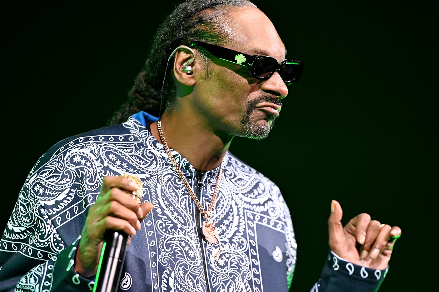 Snoop Dogg Hurt He Did Not get chance to Purchase Death row def jam 