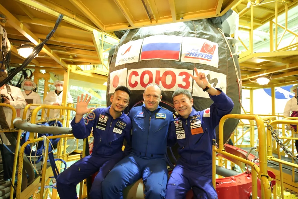 Yusaku Maezawa is Launching to the ISS Ahead of Trip Around the Moon space station yozo hirano alexander misurkin soyuz ms 20 spacecraft first space stourists in decade 10 years test run news