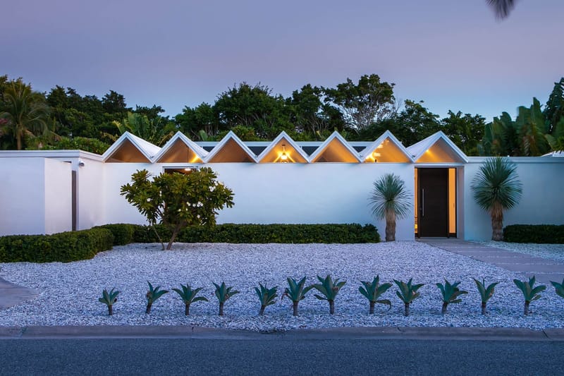 Listings: Sarasota School of Architecture's Iconic "Zigzag House" Lists for $3 Million USD