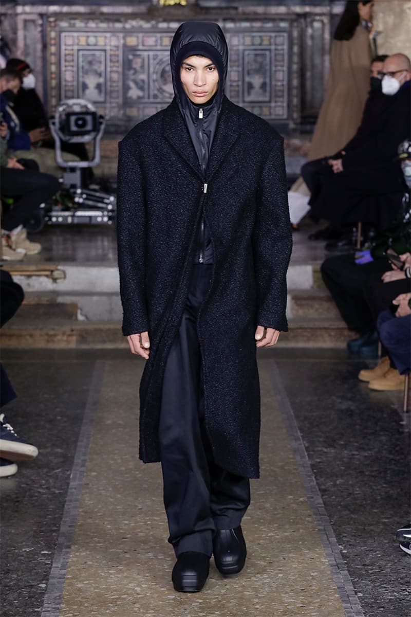 1017 ALYX 9SM Fall Winter 2022 FADE Collection Runway Matthew M Williams