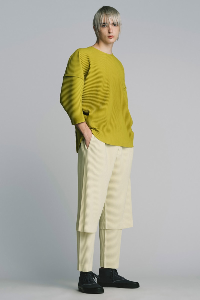 HOMME PLISSÉ ISSEY MIYAKE FW22 Elevates Sculptural Design Fashion