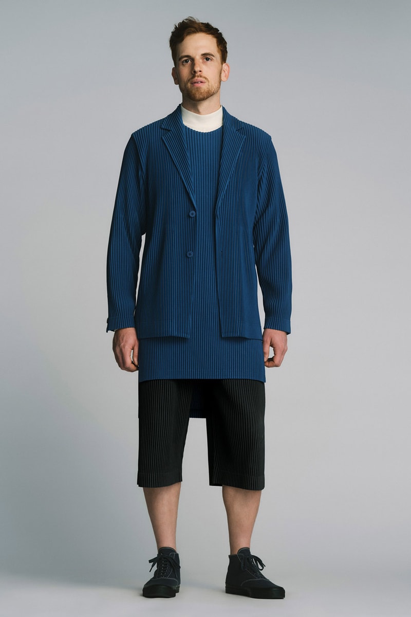 HOMME PLISSÉ ISSEY MIYAKE FW22 Elevates Sculptural Design Fashion