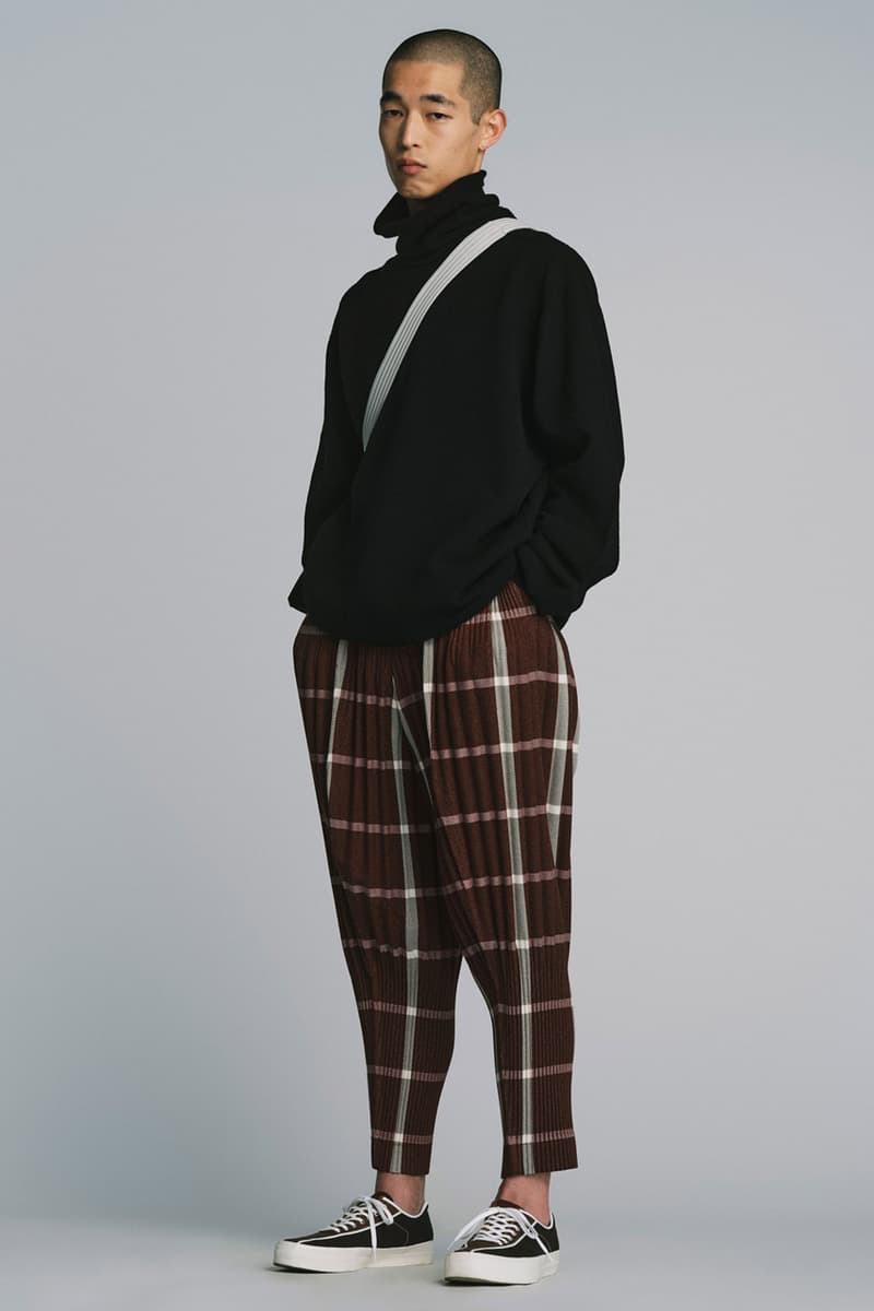 HOMME PLISSÉ ISSEY MIYAKE FW22 Elevates Sculptural Design Fashion