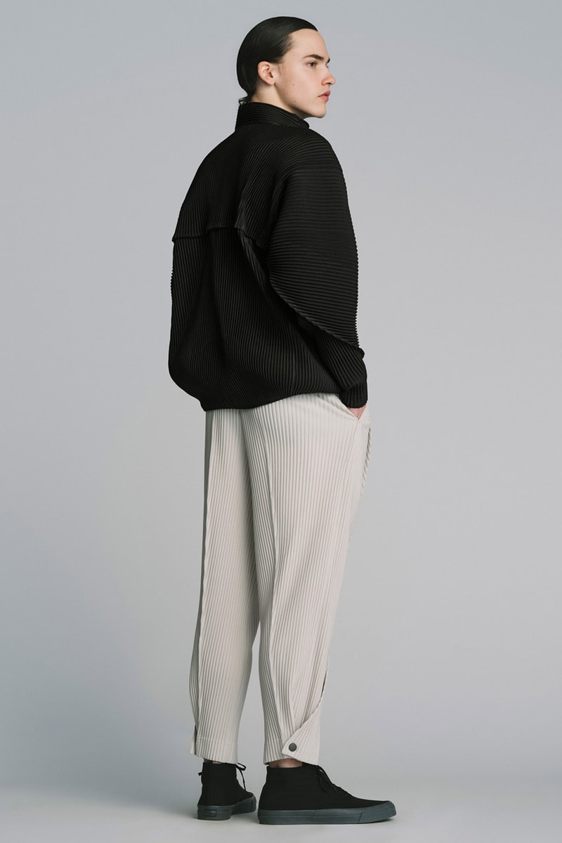 HOMME PLISSÉ ISSEY MIYAKE FW22 Elevates Sculptural Design Fashion