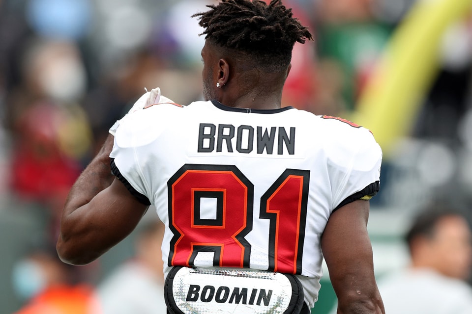 Antonio Brown's last moments with Buccaneers now an NFT up for auction -  DraftKings Network