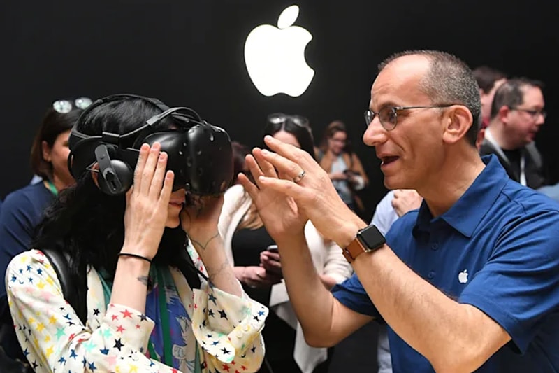 apple mixed reality virtual augmented headset meta metaverse facebook 