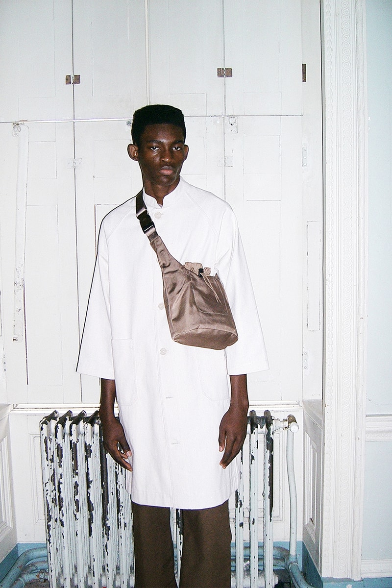 arcs london fall winter 2022 lookbook collection sustainable bags twill recycled polyester moss black cub