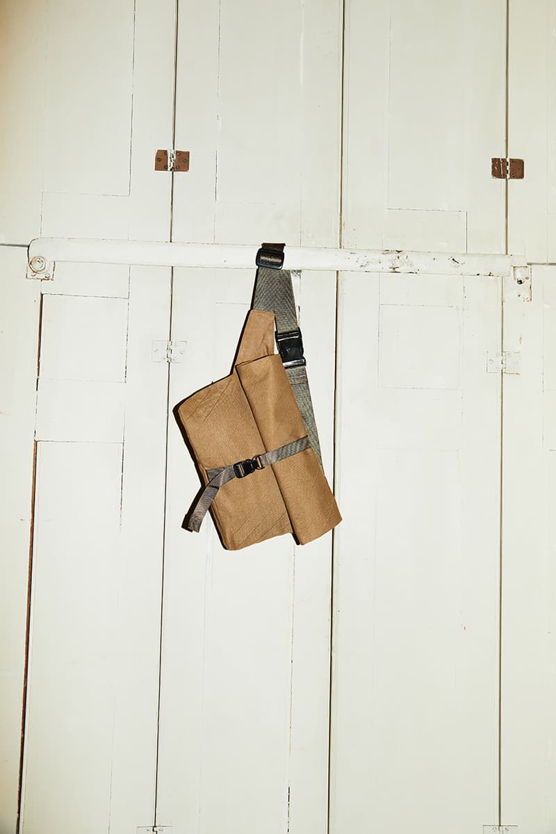 arcs london fall winter 2022 lookbook collection sustainable bags twill recycled polyester moss black cub