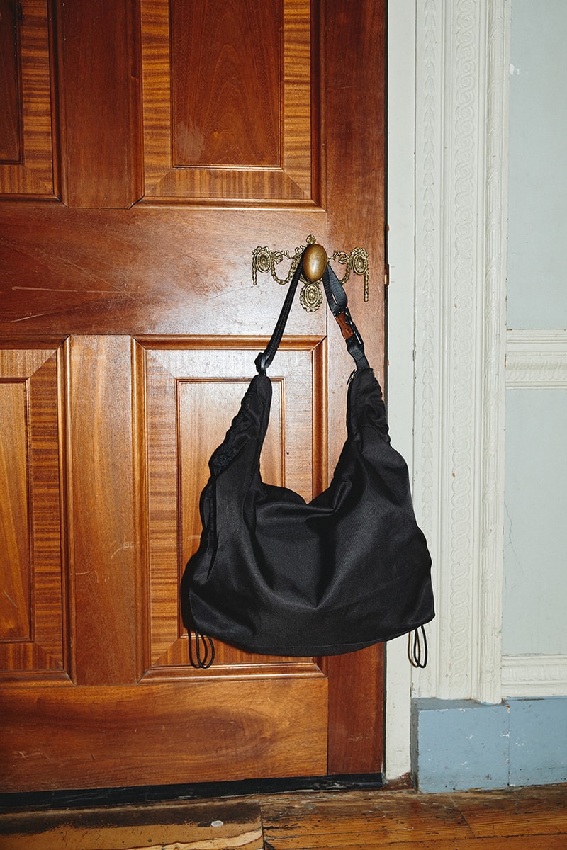 arcs london fall winter 2022 lookbook collection sustainable bags twill recycled polyester moss black cub