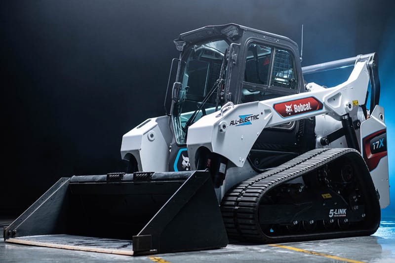 Bobcat Wins 2022 CES Innovation Award With World's First Electric Compact Track Loader