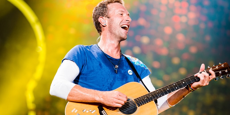 chris martin yellow live