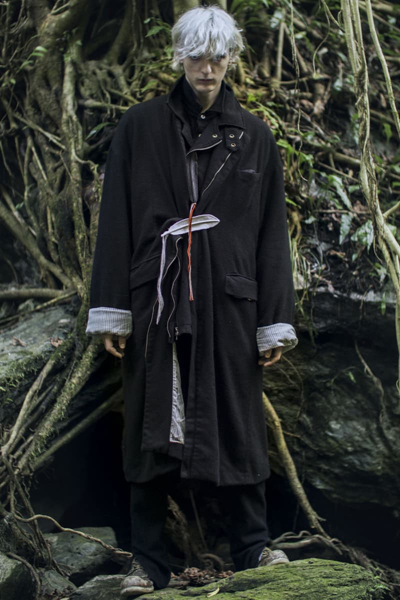 Facetasm FW22 Creates Unconventional Silhouettes With Eccentric Layering lookbook fall winter 2022 collection