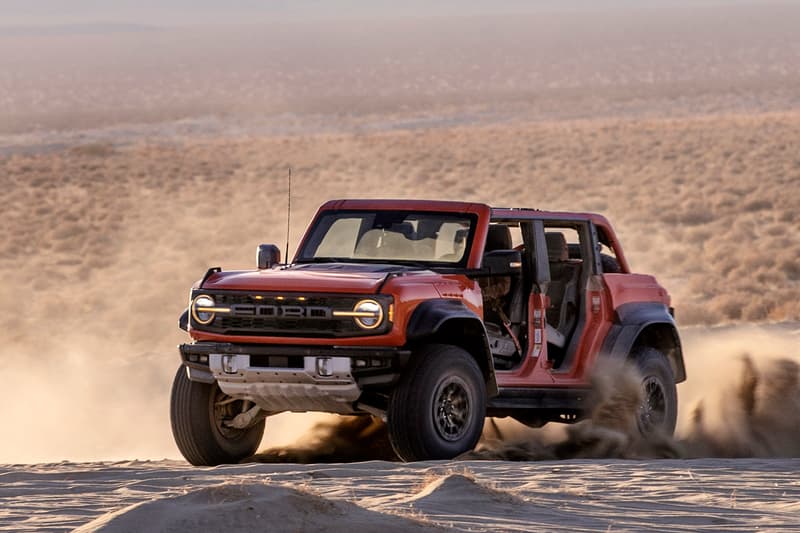 Ford Bronco Raptor Performance Ultra4 Racing SUV EcoBoost V6 400 HP Offroading USA 