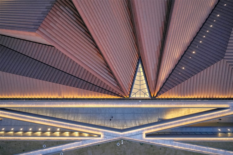 Foster + Partners Shelters Datong Art Museum Under Interconnected Pyramids