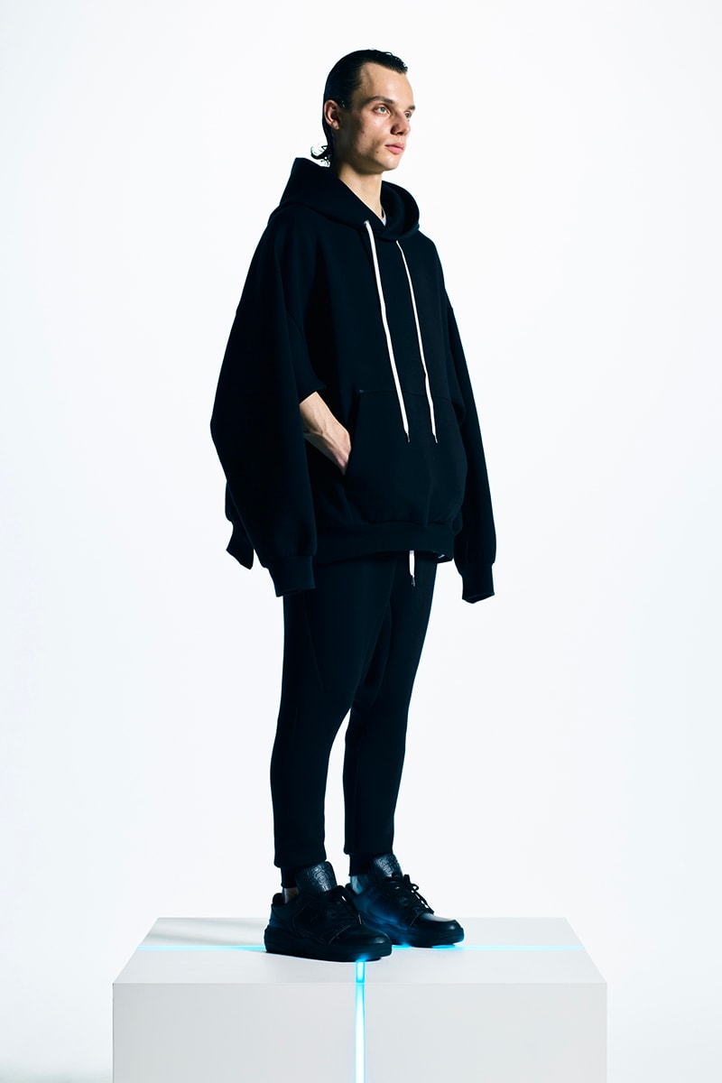 Fumito Ganryu HOMEOSTASIS FW22 Collection Runway