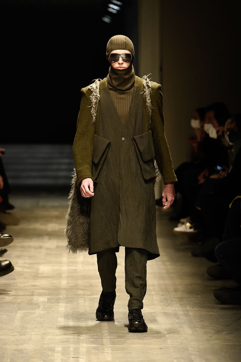 GALL FW22 Is Where Tailoring Meets Volume milan fashion week runway models justin gall murk earthy tones geometric pattern volume high fashion technical effortless