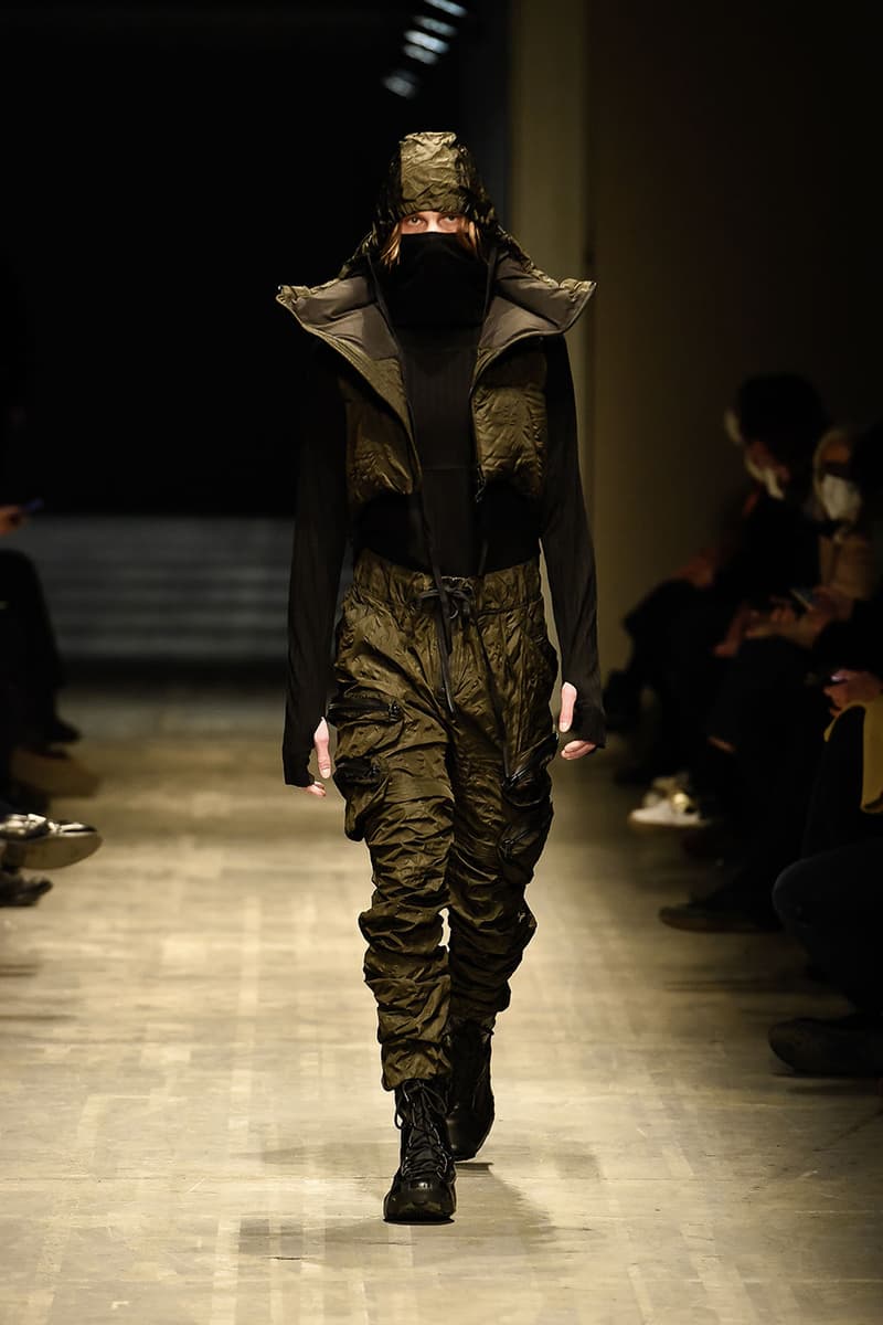 GALL FW22 Is Where Tailoring Meets Volume milan fashion week runway models justin gall murk earthy tones geometric pattern volume high fashion technical effortless