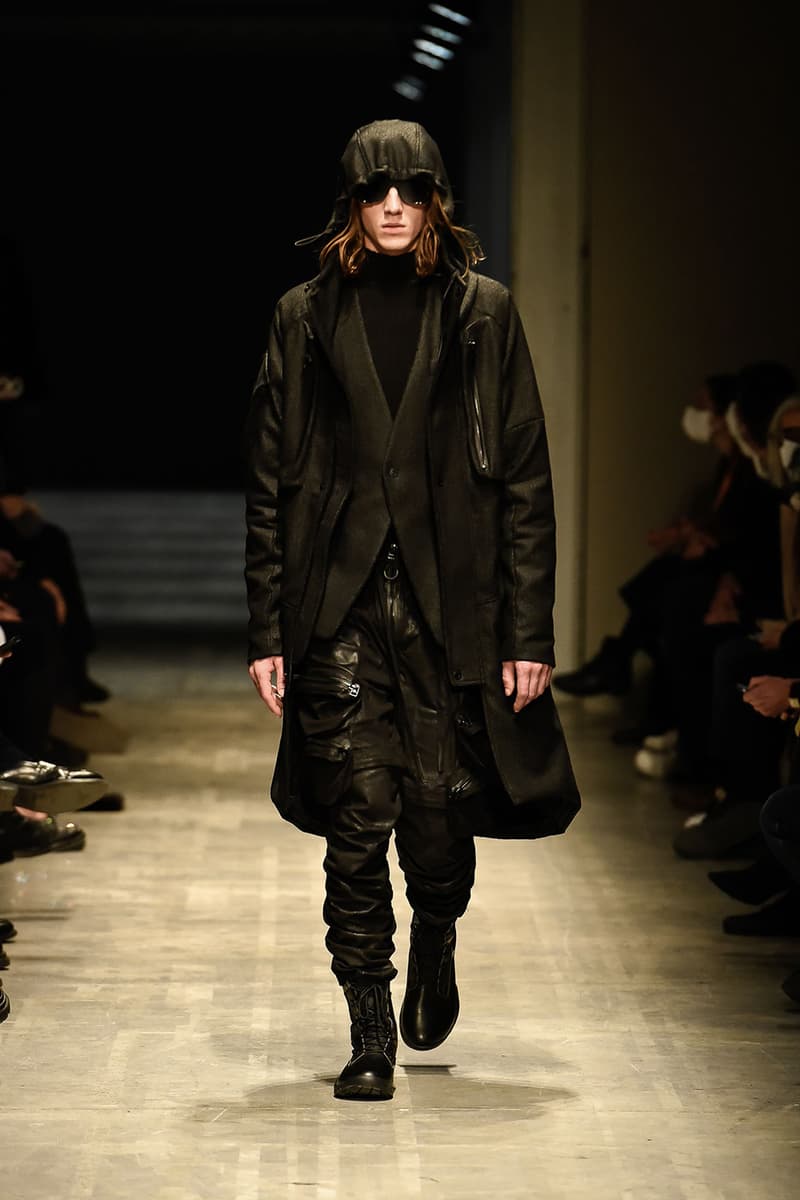 GALL FW22 Is Where Tailoring Meets Volume milan fashion week runway models justin gall murk earthy tones geometric pattern volume high fashion technical effortless