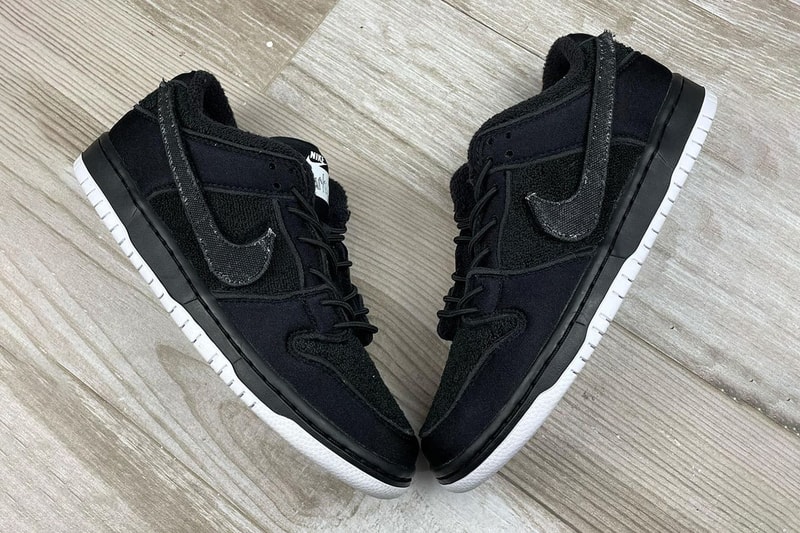 gnarhunters nike sb dunk low black release info date store list buying guide photos removable Swooshes bungee laces 