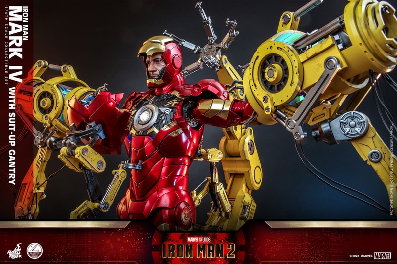 marvel studios cinematic universe iron man 2 suit up gantry action figure 1 4th scale hot toys collectibles 