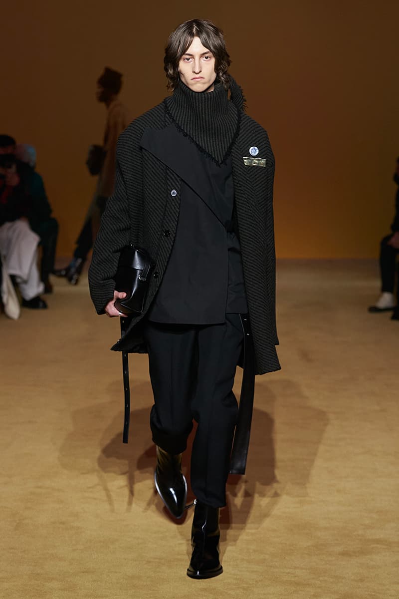 Jil Sander FW22 Collection Runway Photo Watch Fall Winter 2022 Lucie Luke Meier