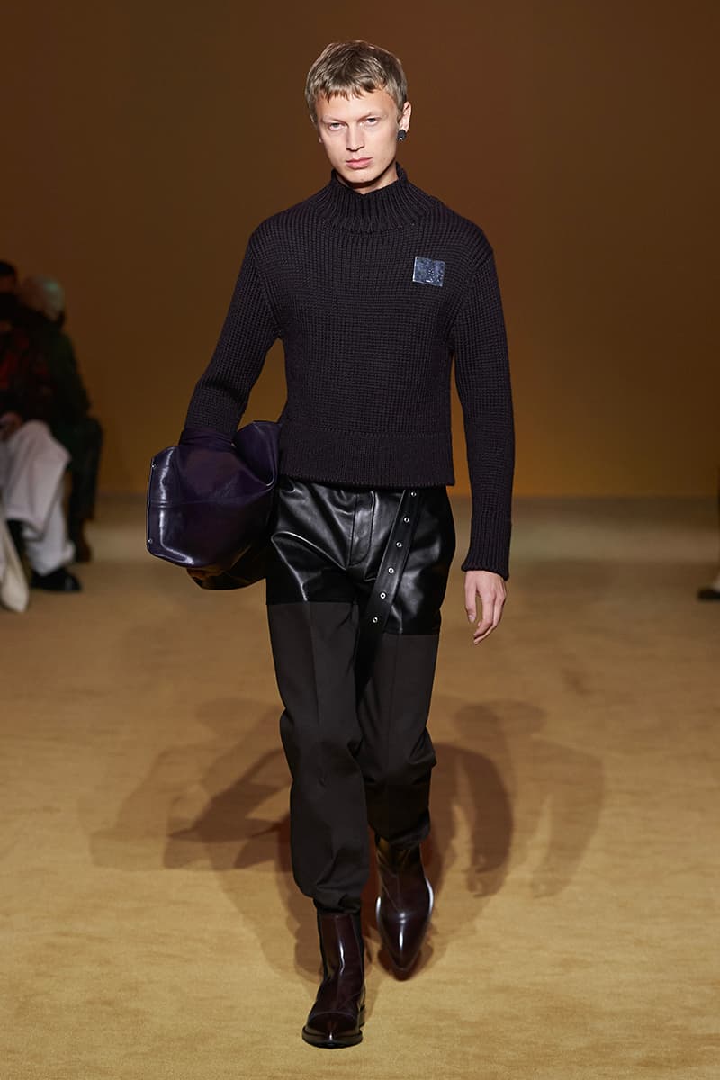 Jil Sander FW22 Collection Runway Photo Watch Fall Winter 2022 Lucie Luke Meier