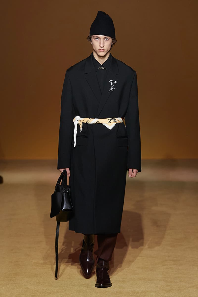 Jil Sander FW22 Collection Runway Photo Watch Fall Winter 2022 Lucie Luke Meier