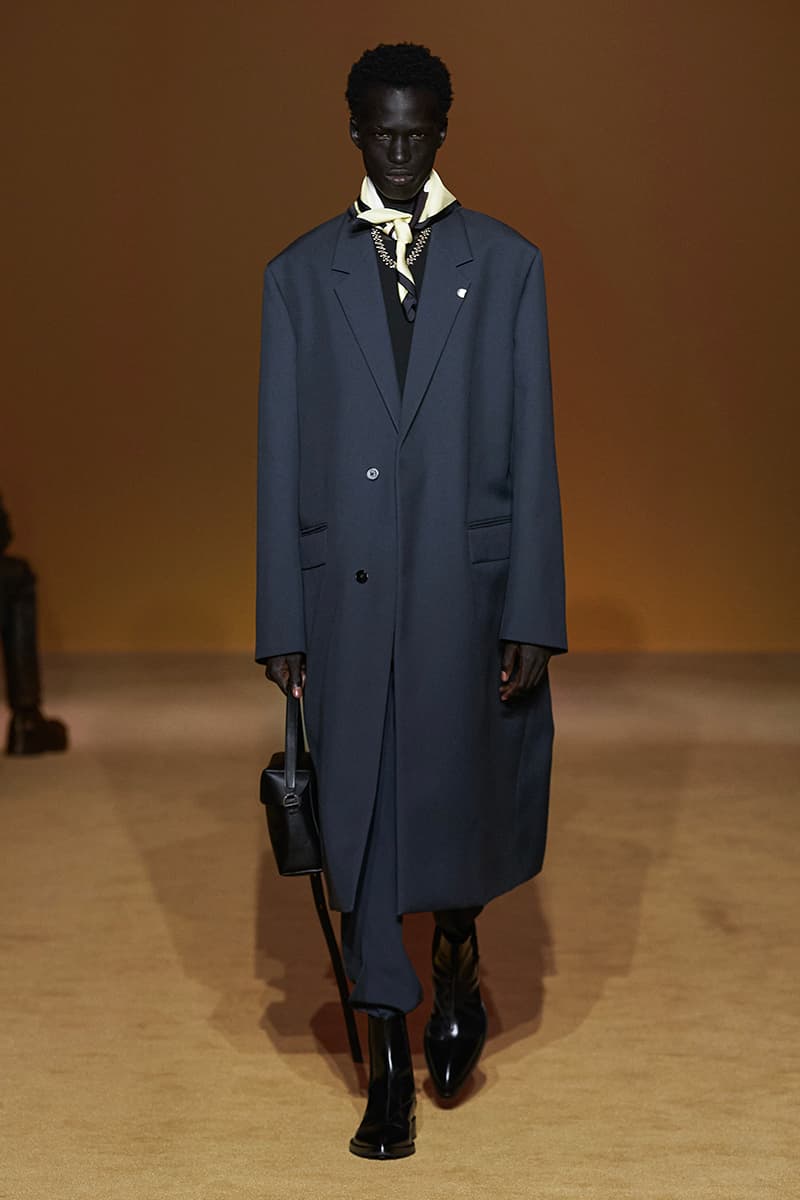 Jil Sander FW22 Collection Runway Photo Watch Fall Winter 2022 Lucie Luke Meier