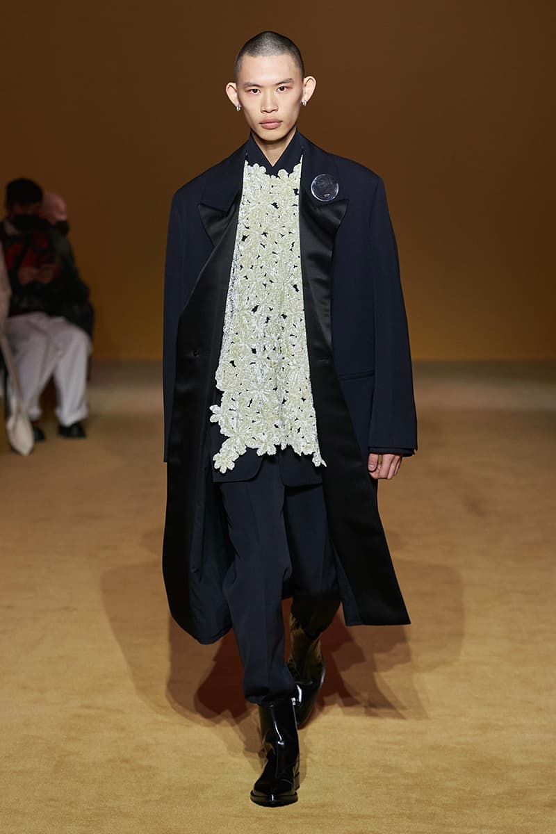 Jil Sander FW22 Collection Runway Photo Watch Fall Winter 2022 Lucie Luke Meier
