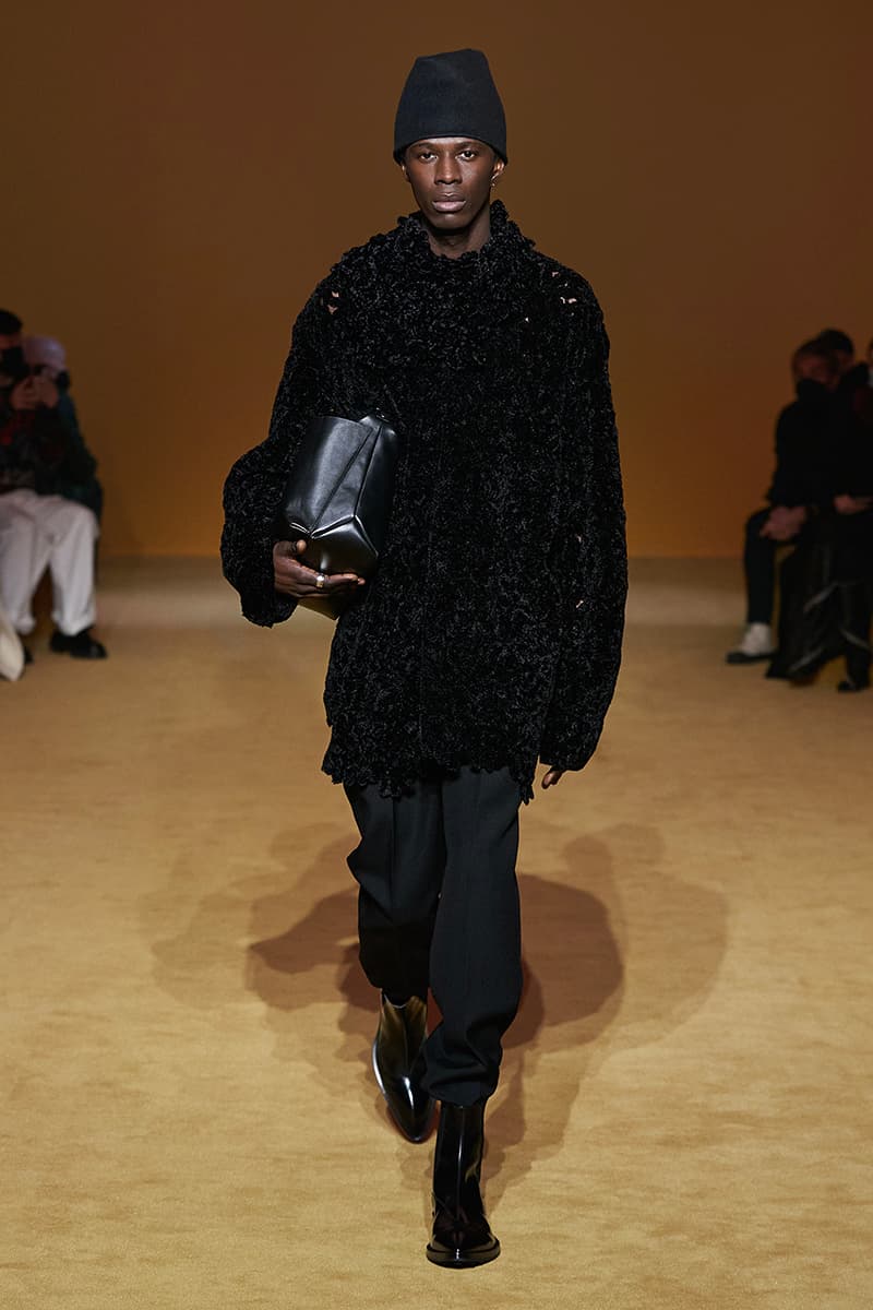 Jil Sander FW22 Collection Runway Photo Watch Fall Winter 2022 Lucie Luke Meier