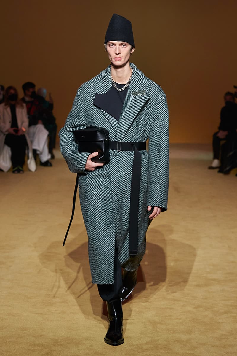 Jil Sander FW22 Collection Runway Photo Watch Fall Winter 2022 Lucie Luke Meier