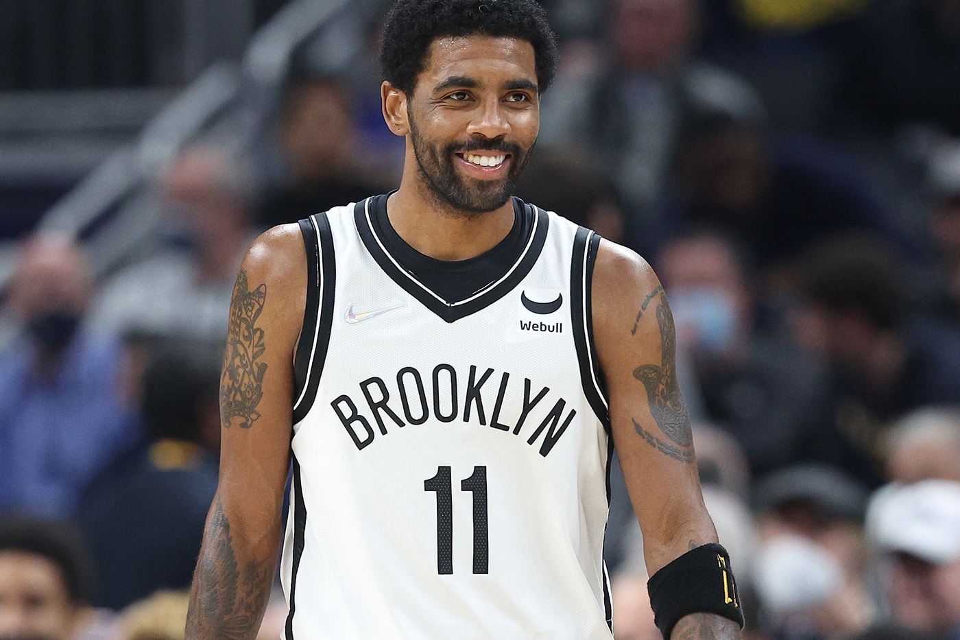 Kyrie Irving Could Play Home Games barclays center brooklyn Nets Pay Fine reports nba national basketball association covid 19 coronavirus vaccination 