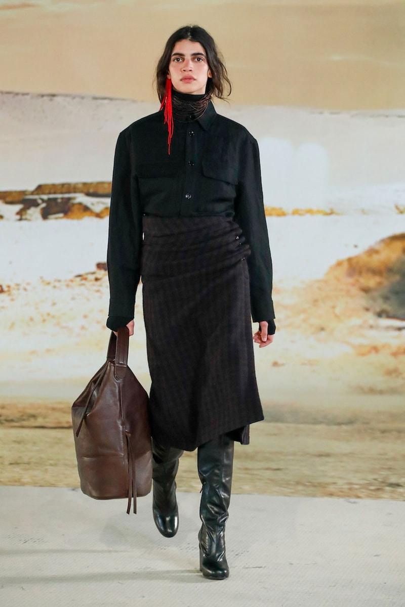 Lemaire Fall/Winter 2022 Paris Fashion Week Collection FW22 Presents a Sophisticated Take On Functional Apparel Christophe Lemaire and Sarah-Linh Tran