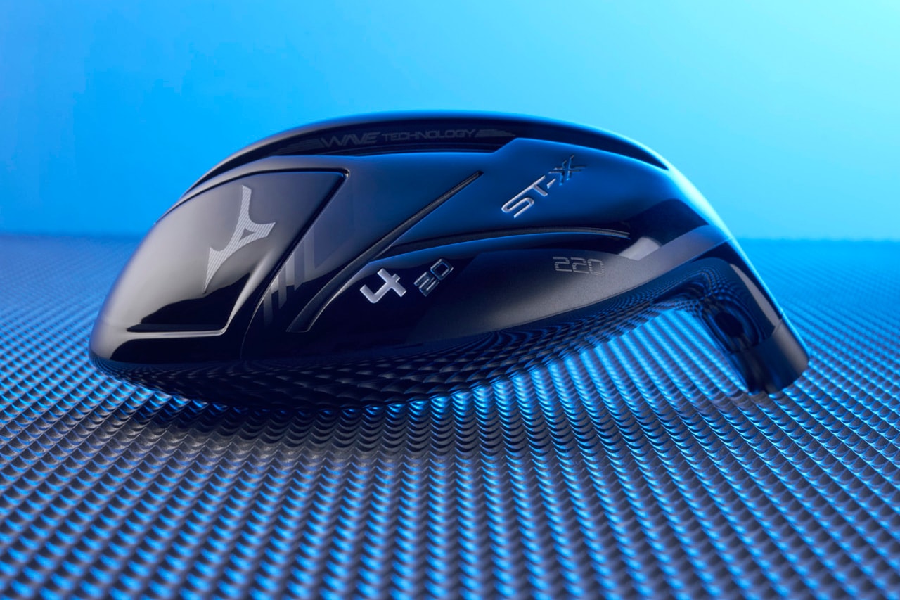 Mizuno ST-X 220 Hybrids X-Axis Techonology Optimized Wave Sole