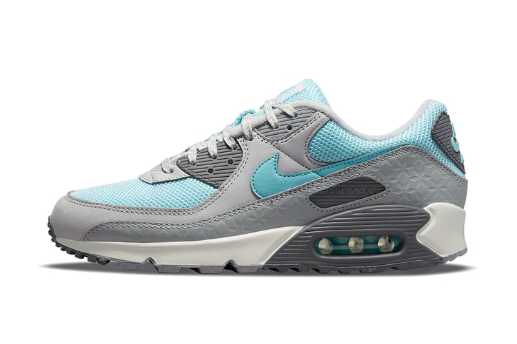 Nike Embraces Winter With the "Snowflake Pack"