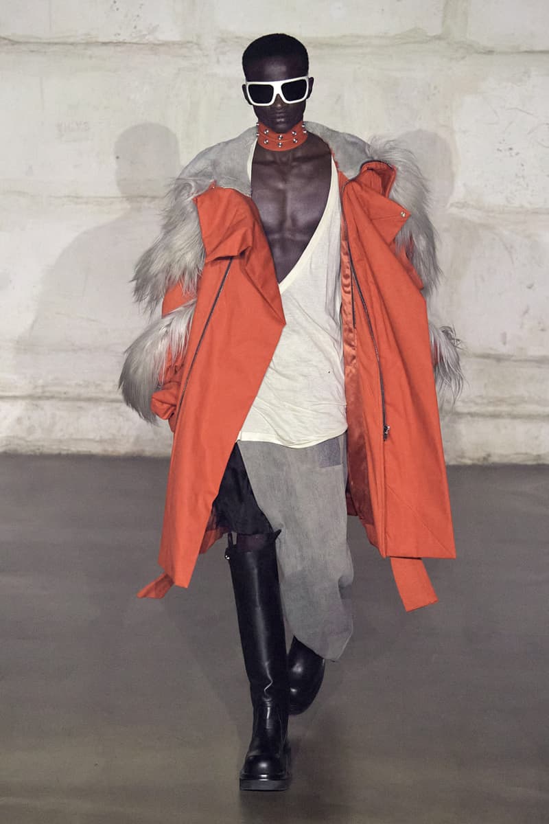 Rick Owens "STROBE" Fall 2022 Menswear Paris Fashion Week Palais de Tokyo Runway Collection Mens Review Lightbulb Hats Dan Flavin Kiss Boots