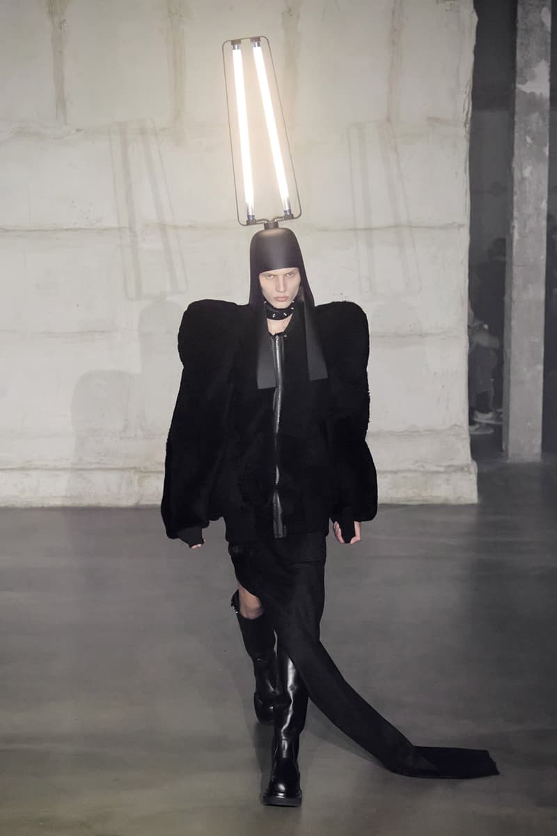 Rick Owens "STROBE" Fall 2022 Menswear Paris Fashion Week Palais de Tokyo Runway Collection Mens Review Lightbulb Hats Dan Flavin Kiss Boots