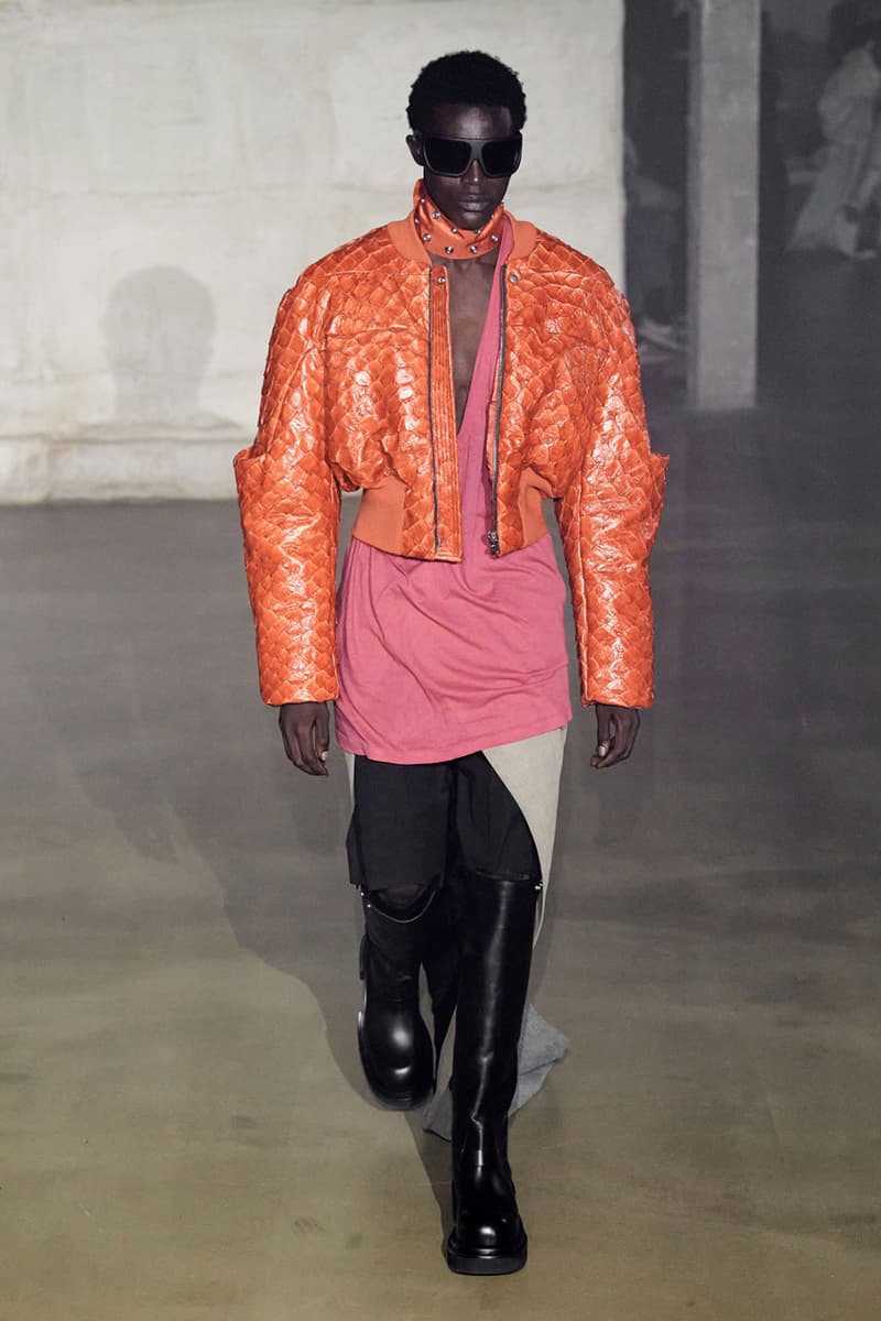 Rick Owens "STROBE" Fall 2022 Menswear Paris Fashion Week Palais de Tokyo Runway Collection Mens Review Lightbulb Hats Dan Flavin Kiss Boots