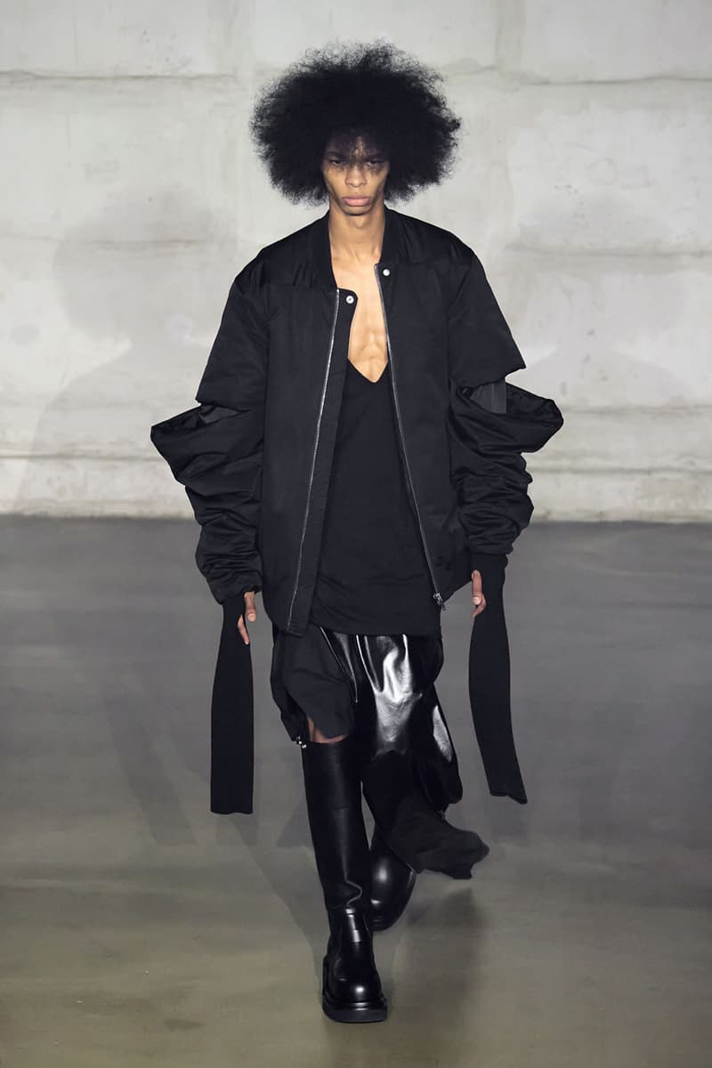 Rick Owens "STROBE" Fall 2022 Menswear Paris Fashion Week Palais de Tokyo Runway Collection Mens Review Lightbulb Hats Dan Flavin Kiss Boots