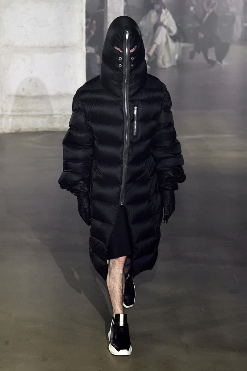 Rick Owens "STROBE" Fall 2022 Menswear Paris Fashion Week Palais de Tokyo Runway Collection Mens Review Lightbulb Hats Dan Flavin Kiss Boots