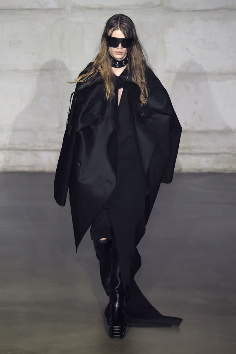 Rick Owens "STROBE" Fall 2022 Menswear Paris Fashion Week Palais de Tokyo Runway Collection Mens Review Lightbulb Hats Dan Flavin Kiss Boots